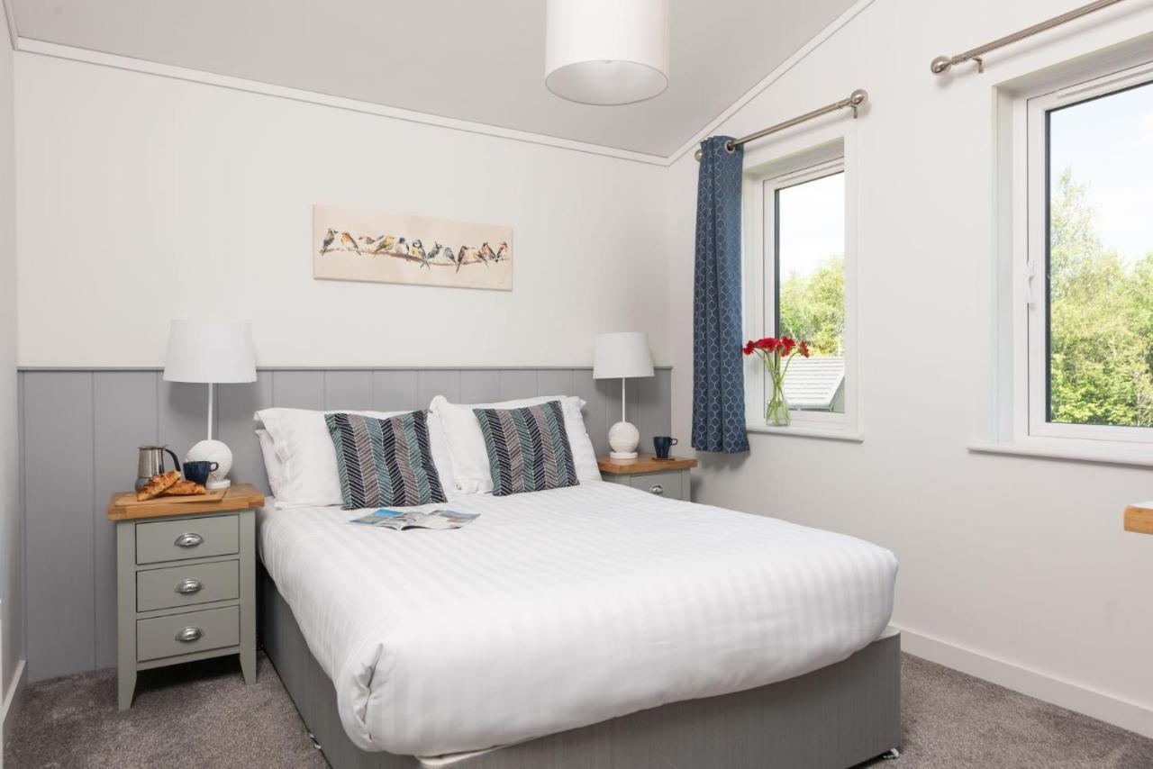 Lifton Buttercup Lodge, 33 Roadford Lake Lodges מראה חיצוני תמונה