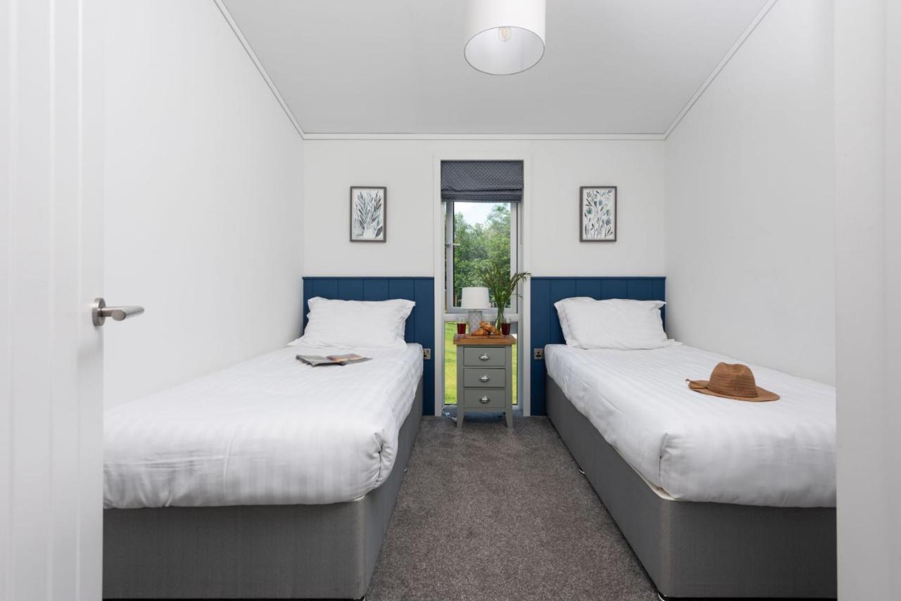Lifton Buttercup Lodge, 33 Roadford Lake Lodges מראה חיצוני תמונה